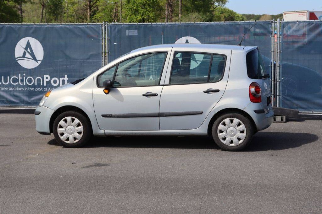 Passenger car Renault Modus Diesel 68hp 2007 (Margin)