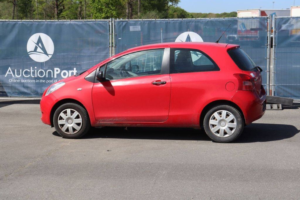 Pkw Toyota Yaris Benzin 69 PS 2007 (Marge)