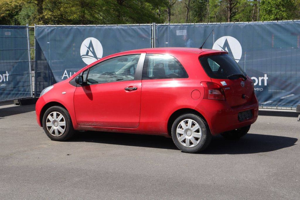 Pkw Toyota Yaris Benzin 69 PS 2007 (Marge)