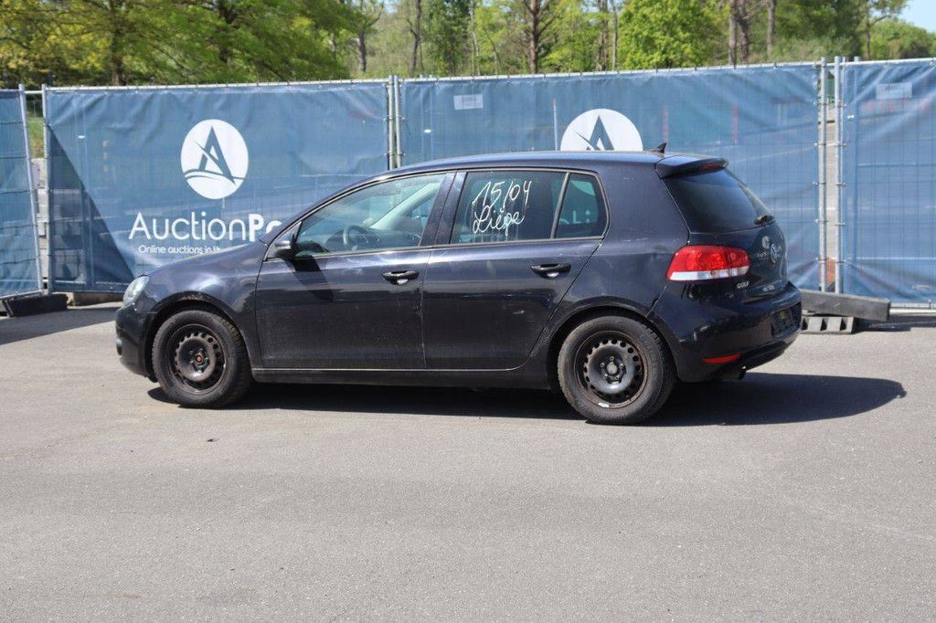 Passenger car Volkswagen Golf Diesel 105hp 2010 (Margin)