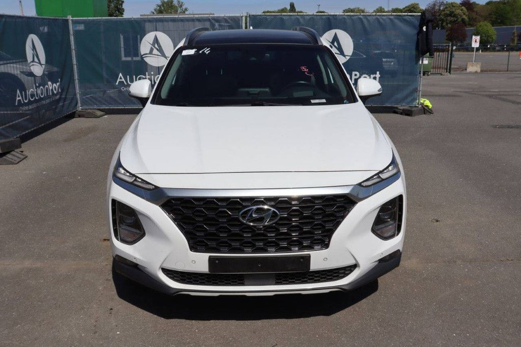 SUV Hyundai Santa Fe Diesel 200 PS 2020 (Marge)