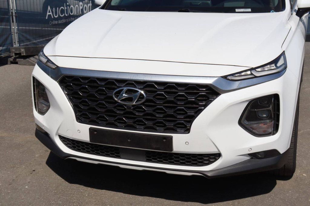 SUV Hyundai Santa Fe Diesel 200 PS 2020 (Marge)