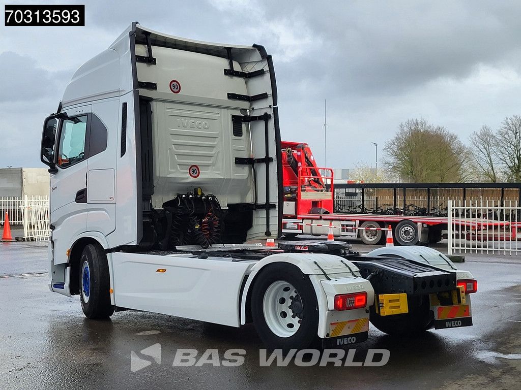 Iveco S-Way 570 4X2 Retarder 2xTanks Standklima Navi