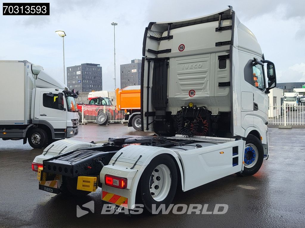 Iveco S-Way 570 4X2 Retarder 2xTanks Standklima Navi