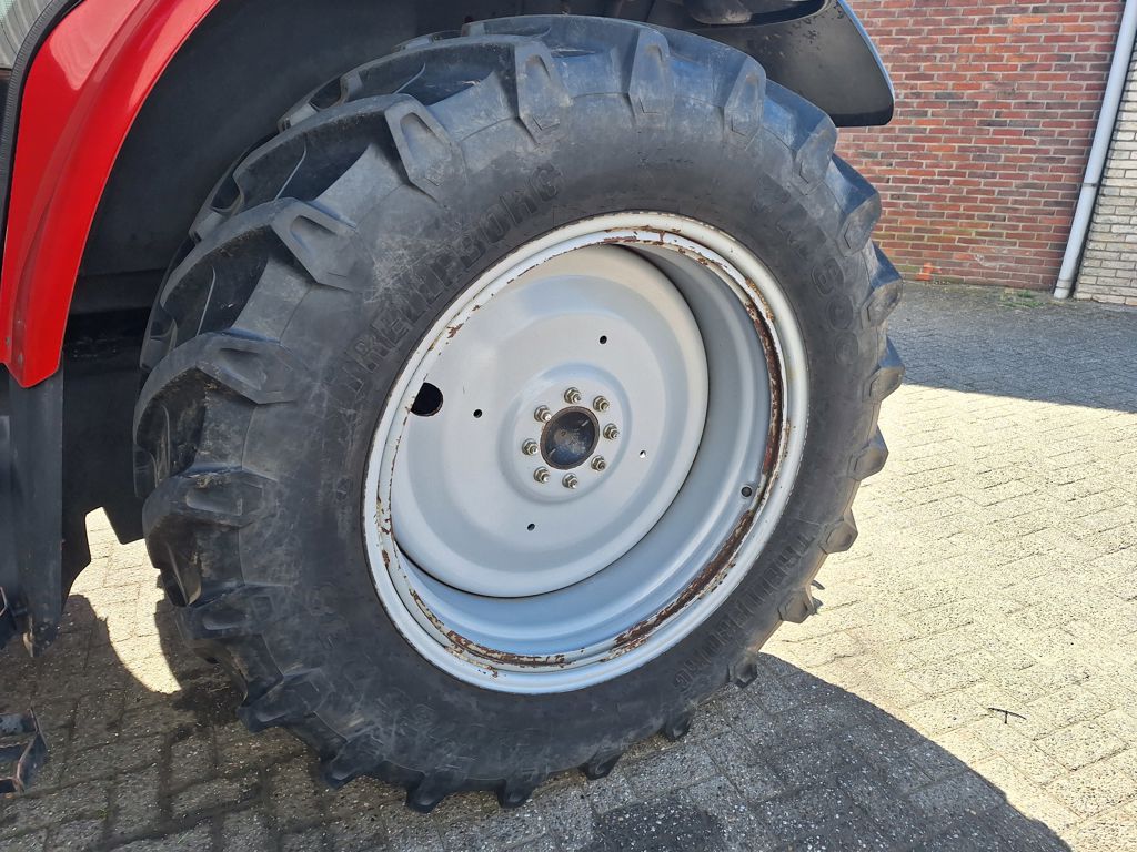 Massey Ferguson 6445 DYNA-6