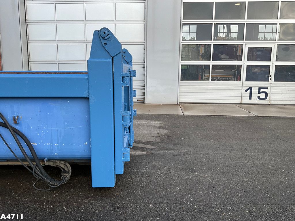 Container 10m³ HMF 17 Tonmeter laadkraan