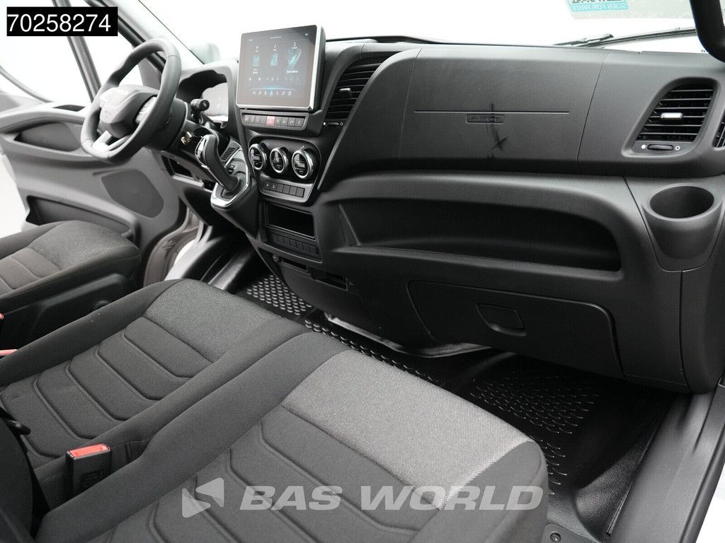 Iveco Daily 35S21 BPM VRIJ! 3.0L Black Edition Automaat 210PK L2H2 2025-Model 3,5t Trekvermogen ACC LED CarPlay Camera Parkeersensoren Euro6 L2 12m3 A/C