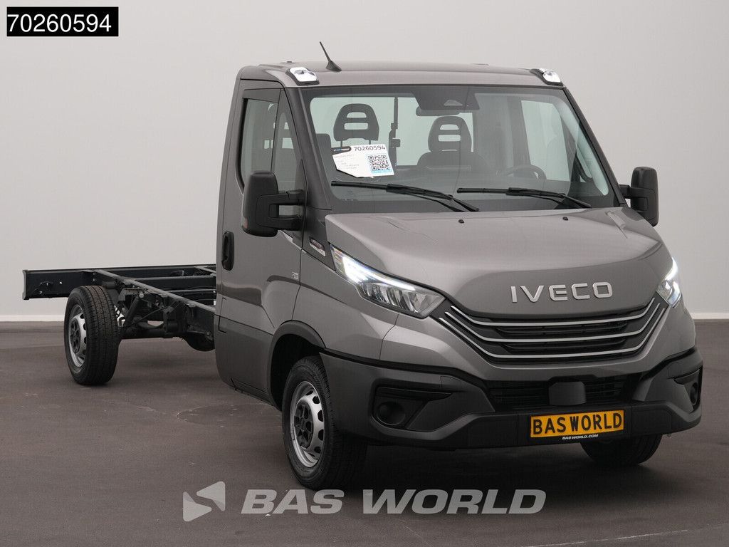 Iveco Daily 35S21 BPM VRIJ! 3.0L Automaat BPM VRIJ Chassis Cabine 410WB 2025 model LED CarPlay ACC Airco Fahrgestell A/C