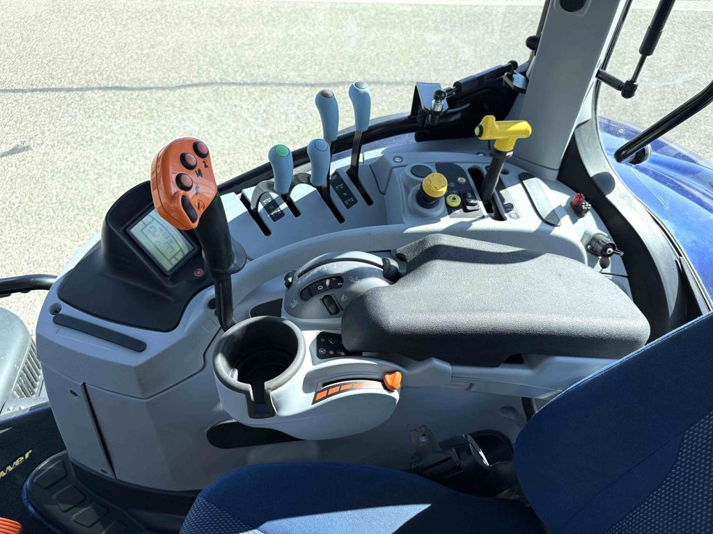 New Holland T7.195 S Blue Power