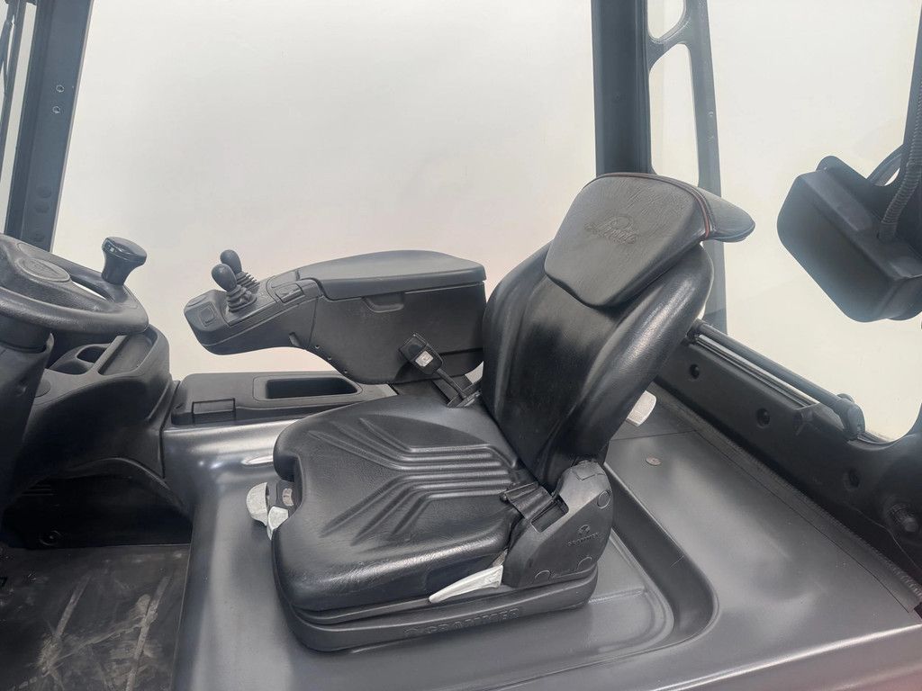 Linde 387 E 25 L-01. Inclusief nieuwe accu