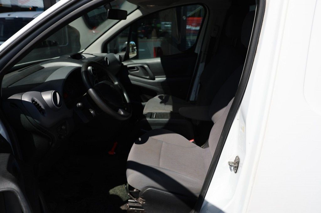 Peugeot Partner 1.6 BLEU DHi 75 L1 VAN