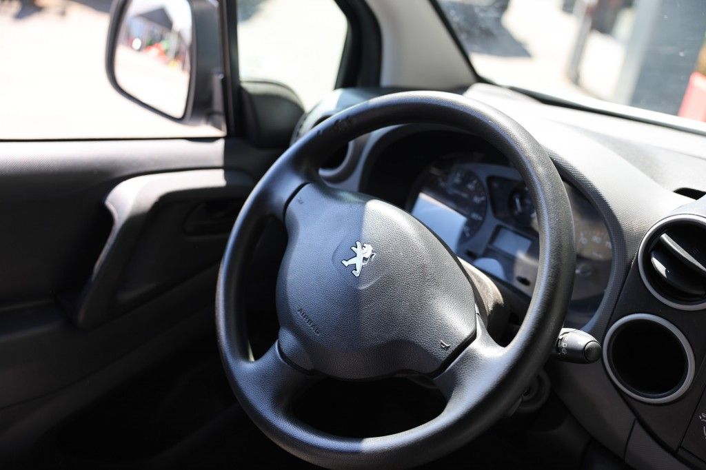 Peugeot Partner 1.6 BLEU DHi 75 L1 VAN