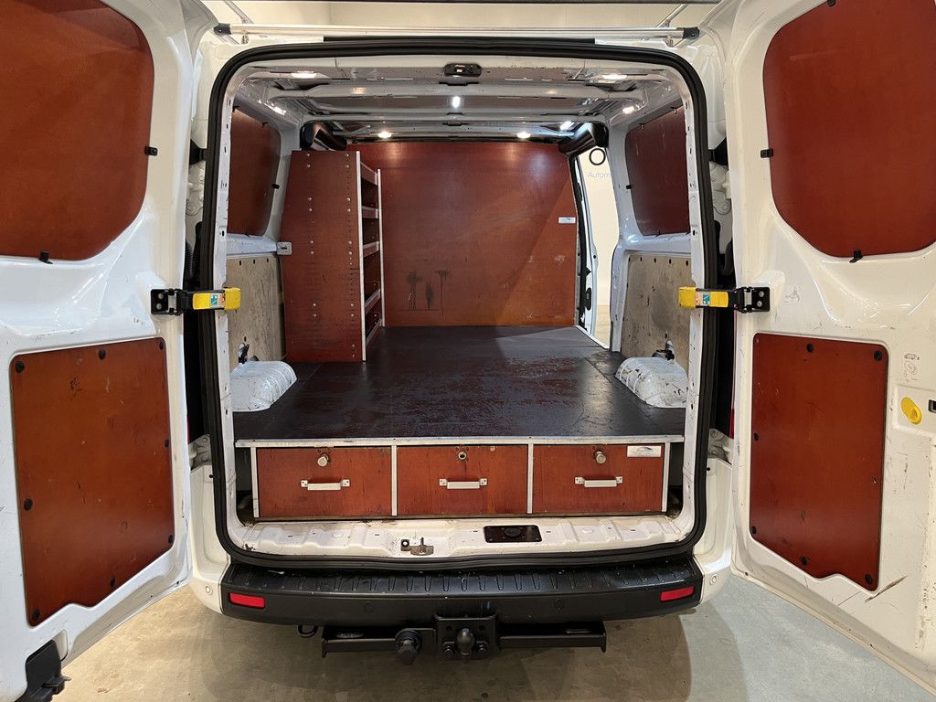 Ford Transit Custom 320 2.0 TDCI L2H1 Trend 130 PK Automaat / Euro 6 / Airco / Camera / Trekhaak / Imperiaal / Cruise Control / 77.300 KM !!