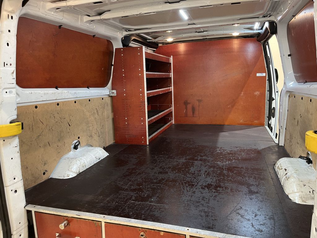 Ford Transit Custom 320 2.0 TDCI L2H1 Trend 130 PK Automaat / Euro 6 / Airco / Camera / Trekhaak / Imperiaal / Cruise Control / 77.300 KM !!