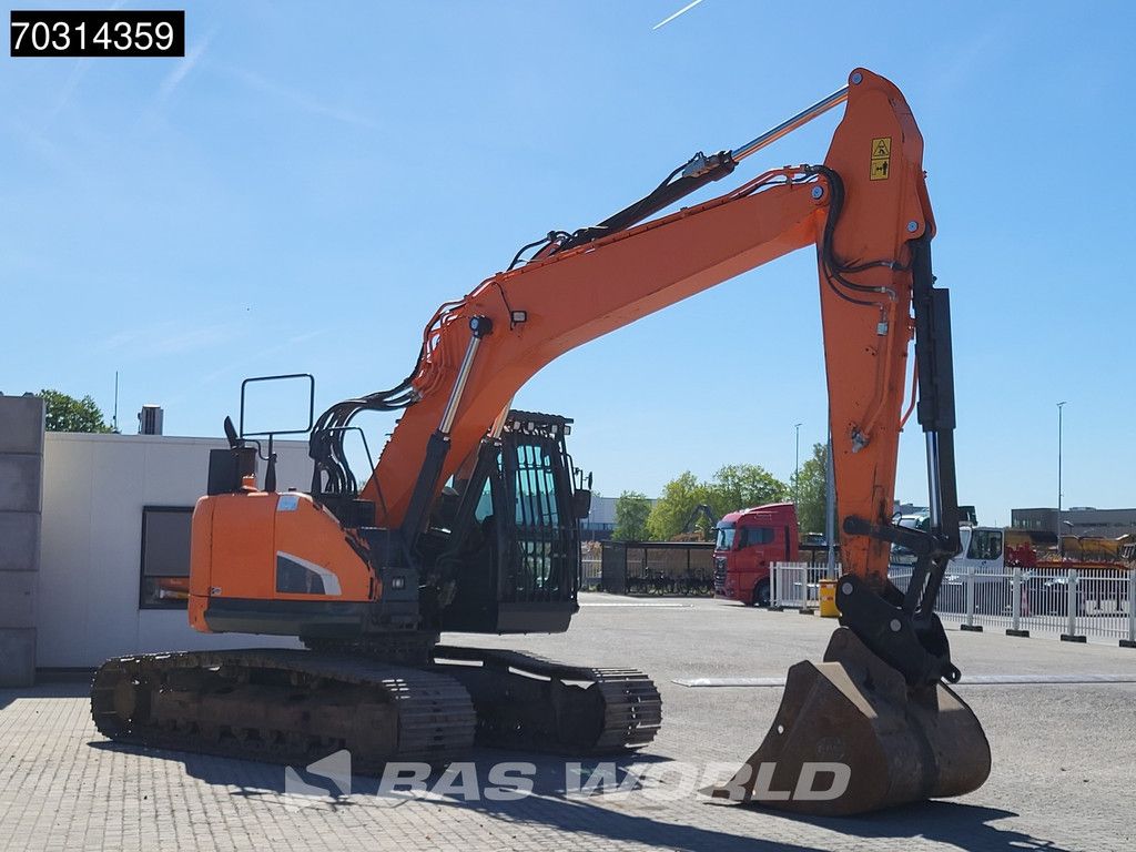 Doosan DX235 LCR-5