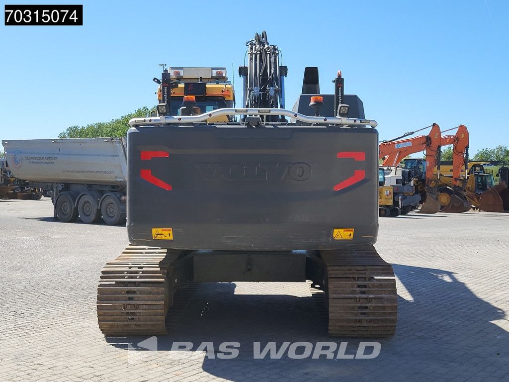 Volvo EC220 E L Tiltrotator