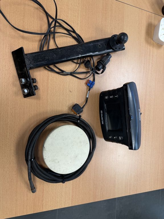 TRIMBLE EZ-GUIDE 250