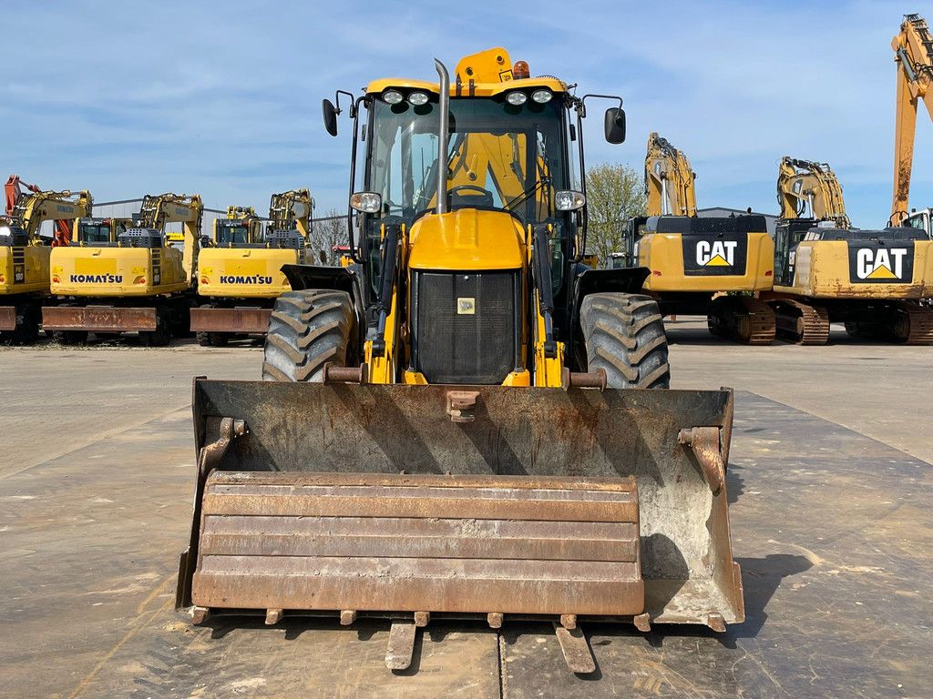 JCB 4CX