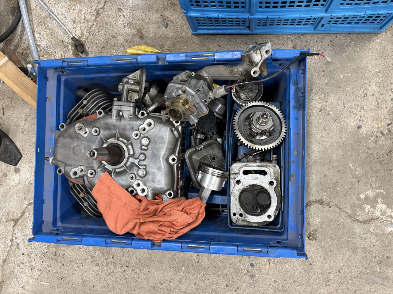 Toro Twister 1600 kiepbak gator