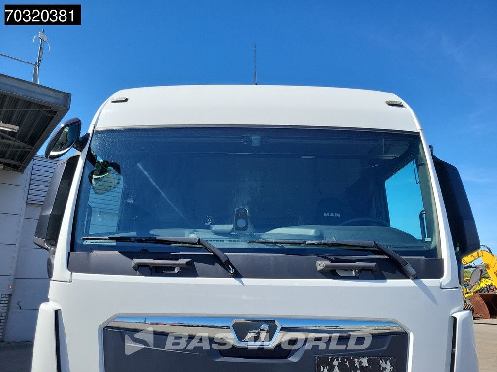 MAN TGX 18.470 4X2 GM Retarder 2xTanks ACC Navi