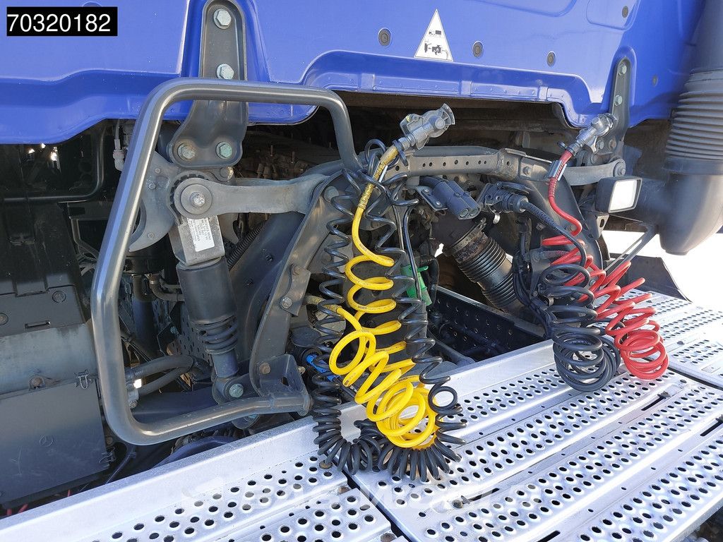 Mercedes Actros 1936 4X2 NL-Truck StreamSpace