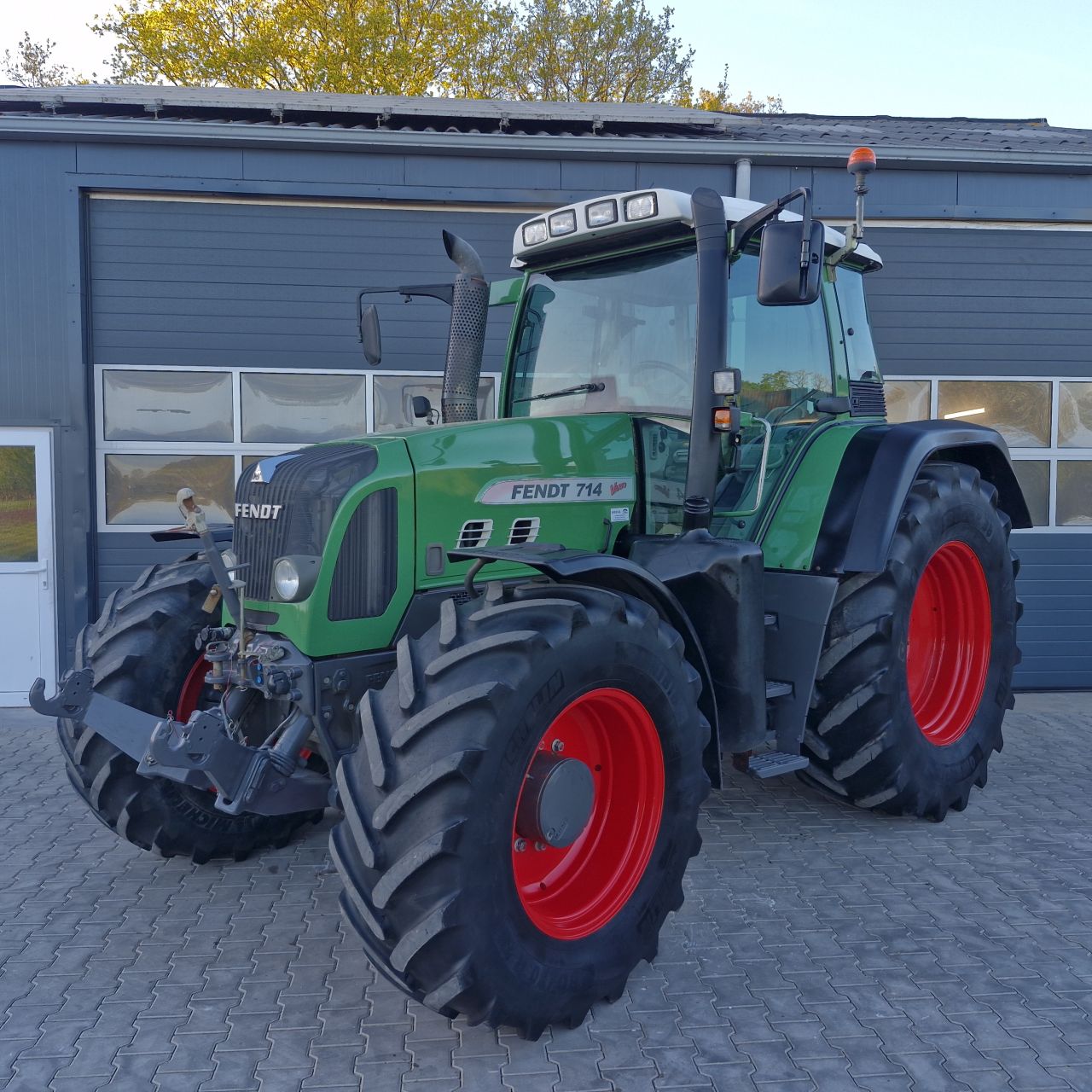 Fendt 714 vario com 3