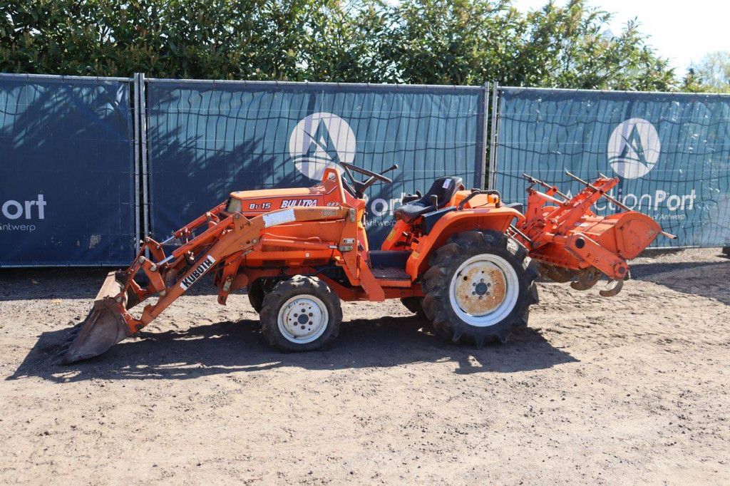 Kleintraktor Kubota Bulltra B1-15 Diesel 16 PS mit Grubber