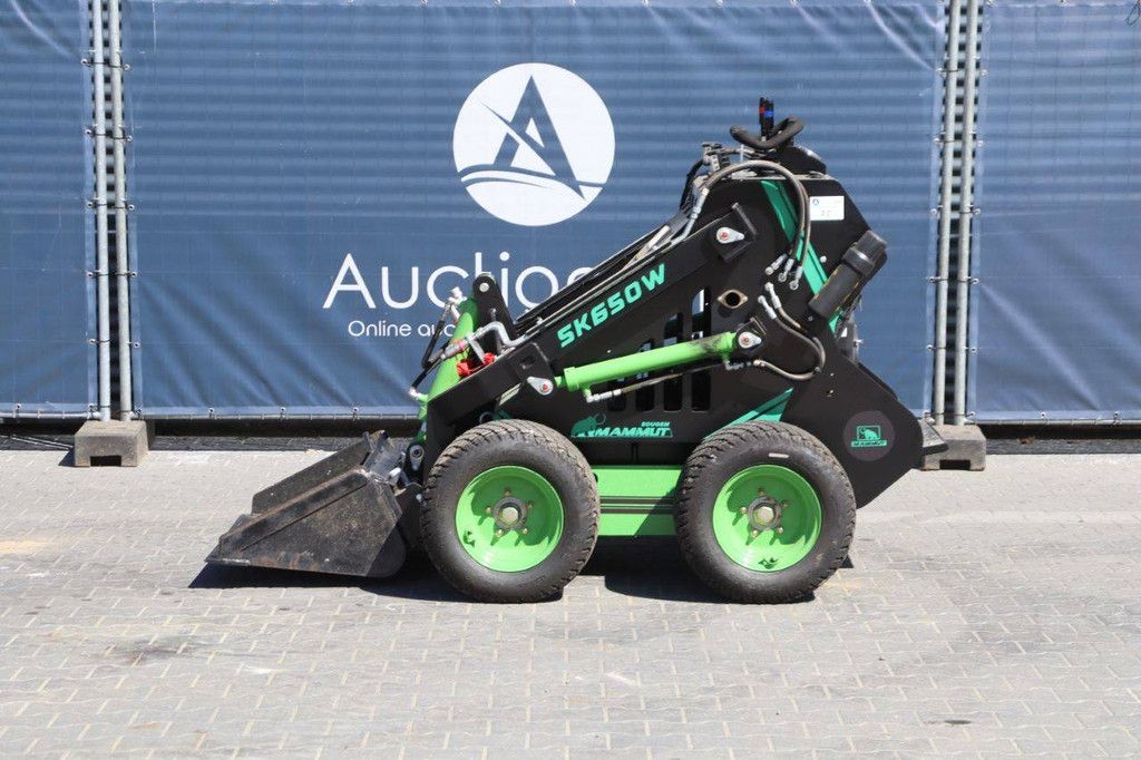 Skid steer loader Mammut SK650W Petrol 15kW 2025
