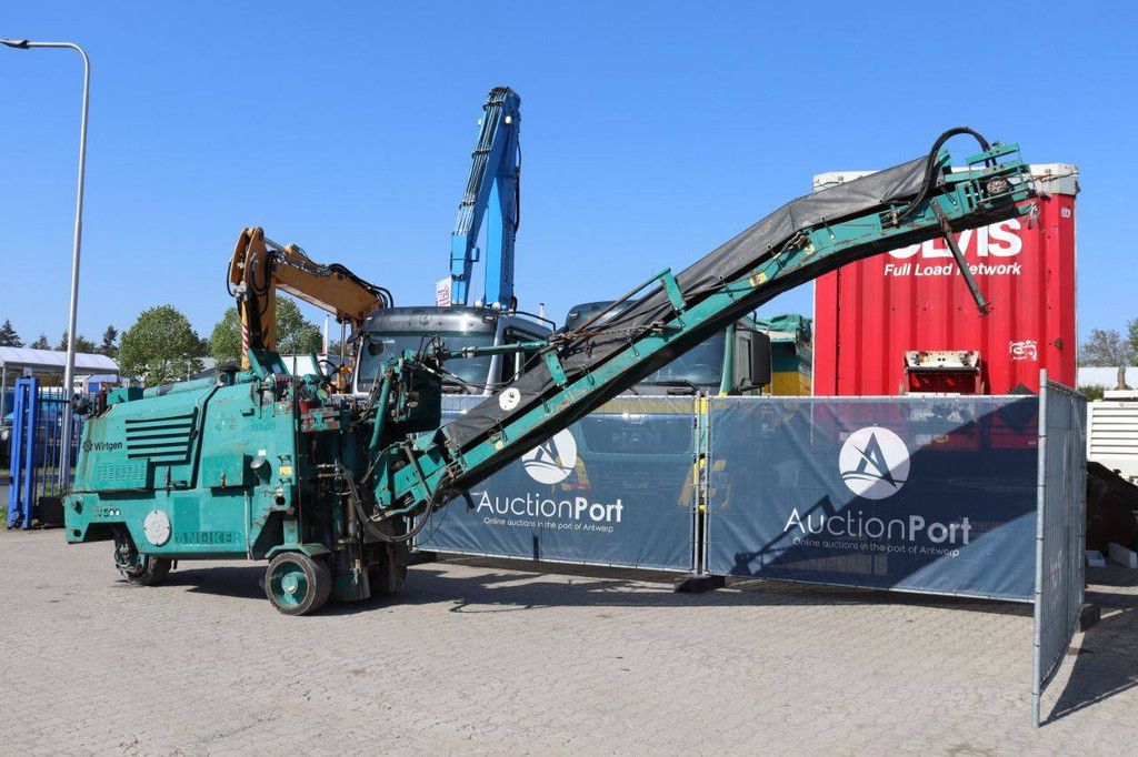 Wirtgen W 500 Diesel Asphalt Milling Machine 79kW 2000 with attachments