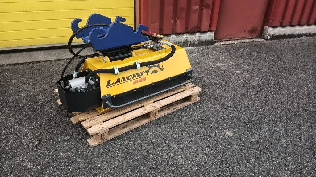 Hydraulischer Schlegelmäher Lancini KM1000 mit Y-Schlegeln