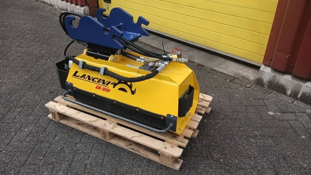 Hydraulischer Schlegelmäher Lancini KM1000 mit Y-Schlegeln