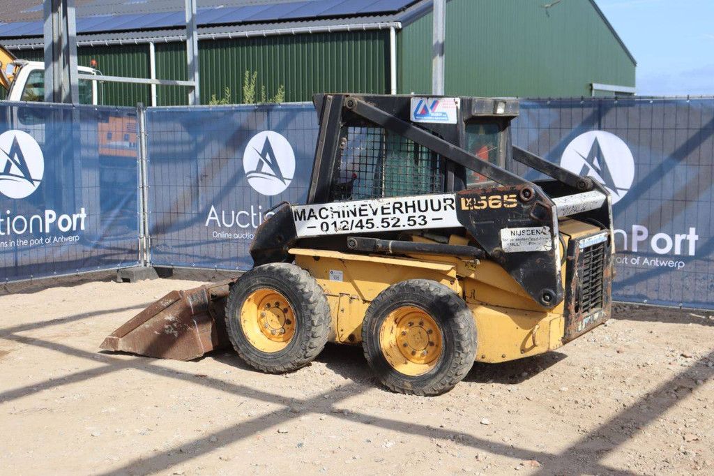 Skid steer loader New Holland LX565 Diesel 29kW 2011