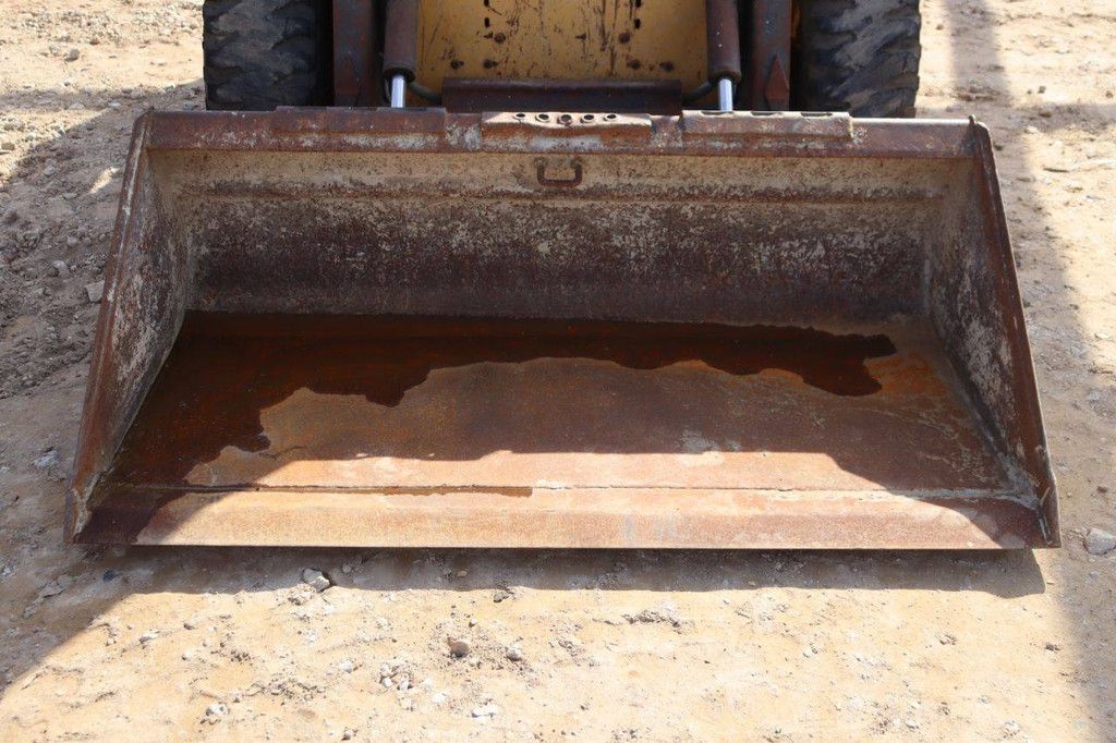 Skid steer loader New Holland LX565 Diesel 29kW 2011