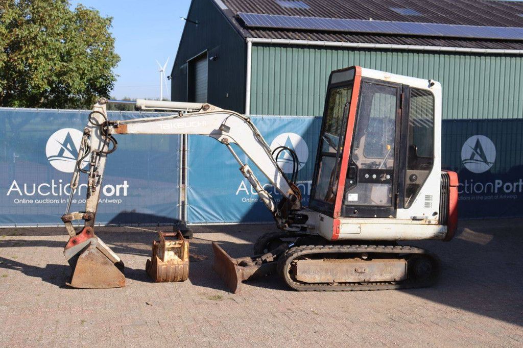 Rupsgraafmachine Takeuchi TB025 Diesel 26pk