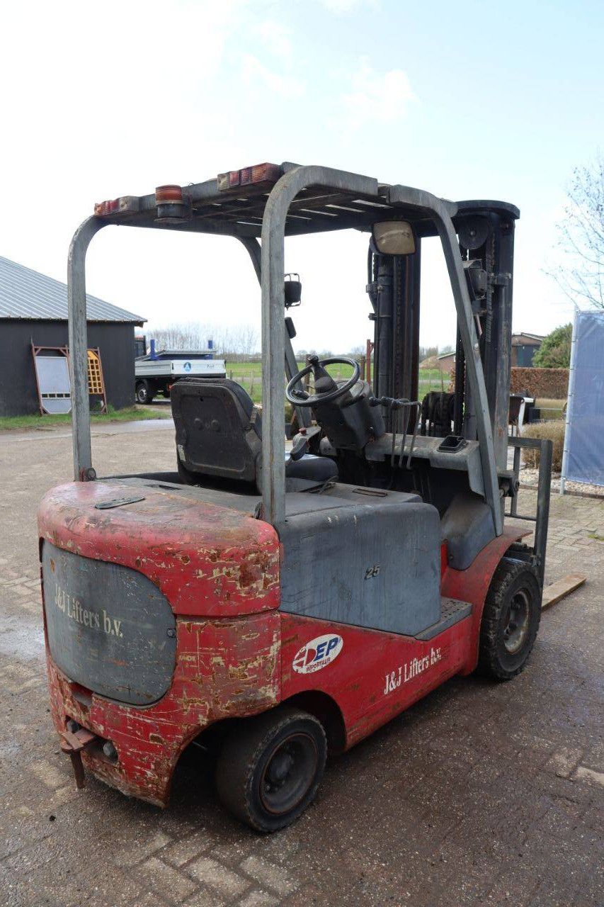 Heftruck EP CPD25J Elektrisch 2500kg 4.3m