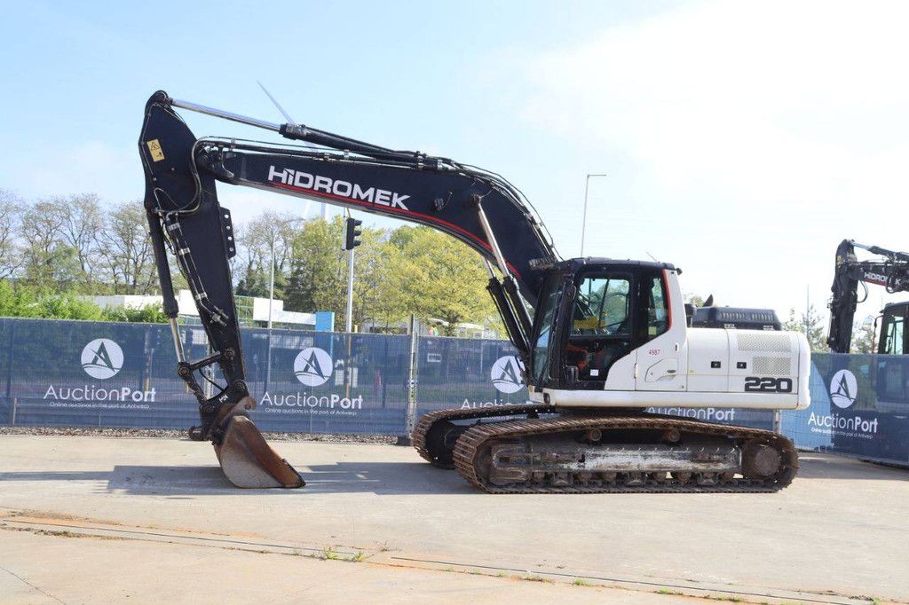 Hidromek HMK220LC3B Raupenbagger Diesel 128kW 2017