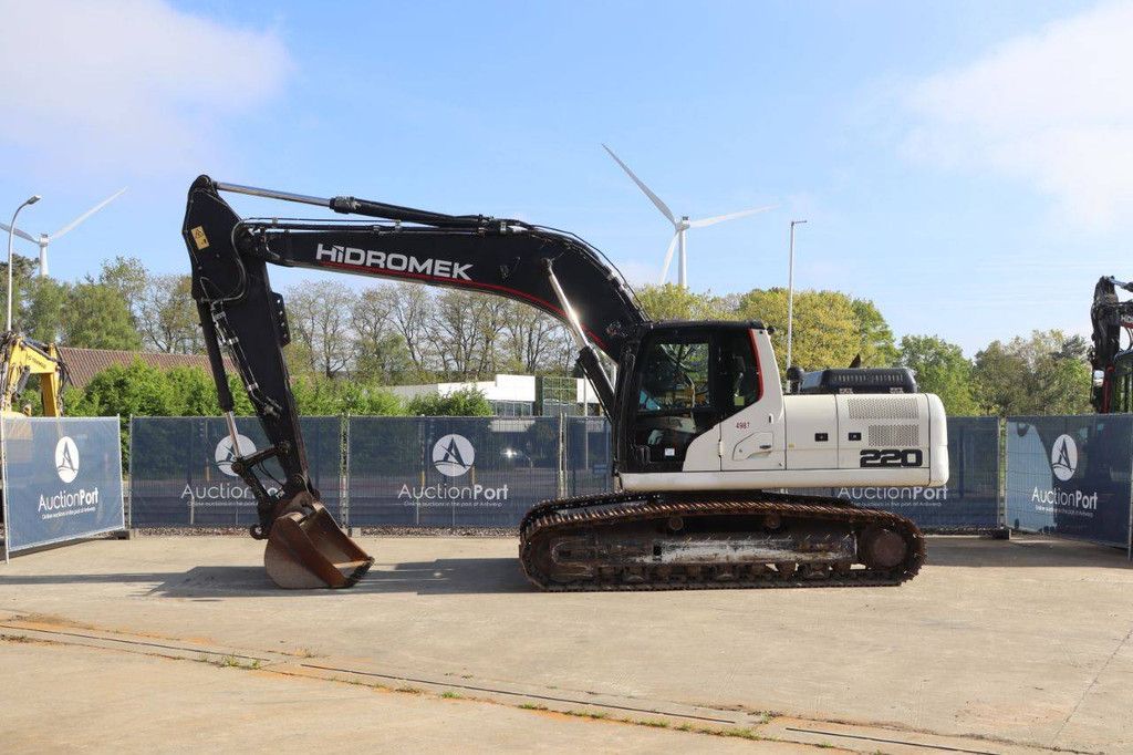Hidromek HMK220LC3B Raupenbagger Diesel 128kW 2017