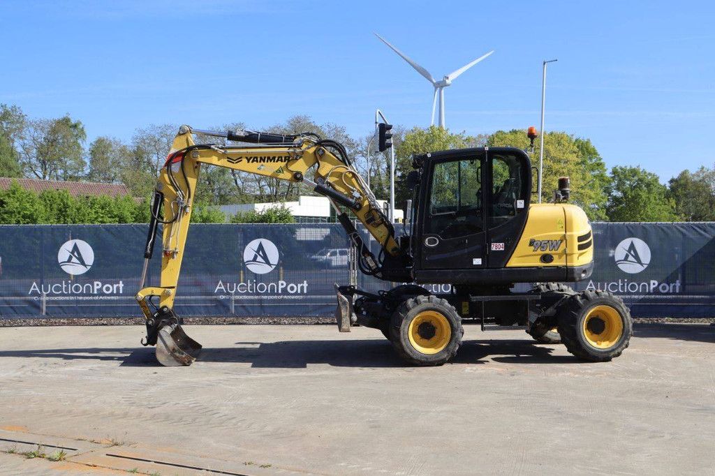 Wheel excavator Yanmar B95W Diesel 74.4kW 2021