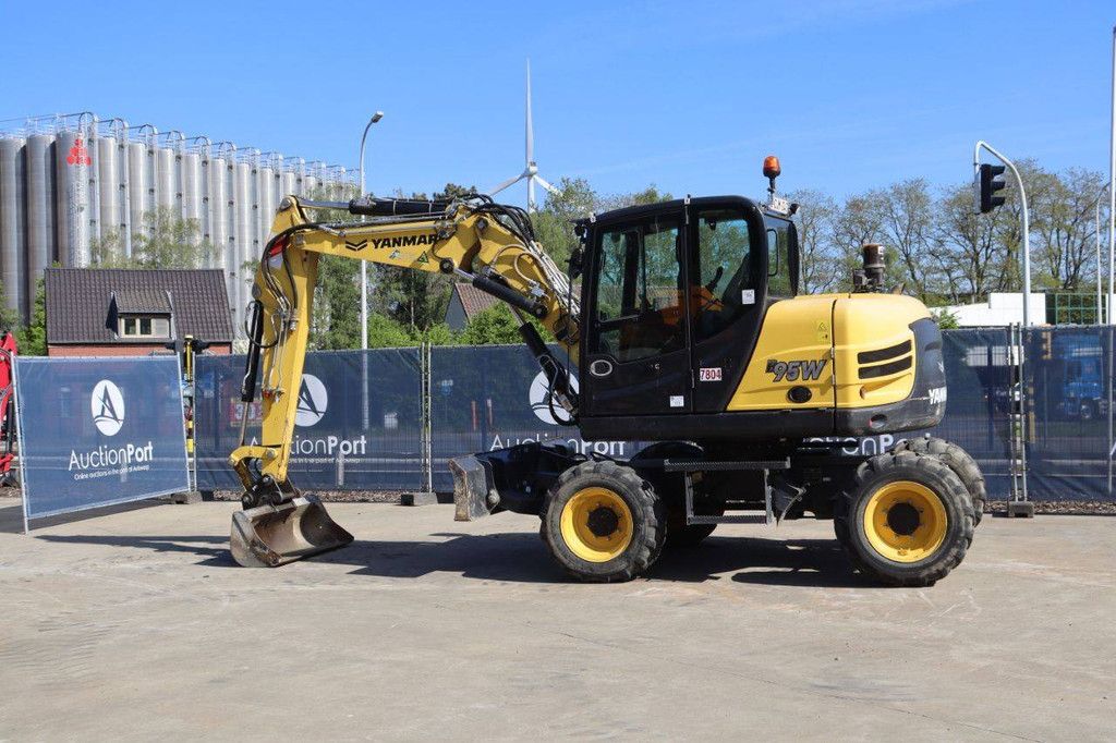Wheel excavator Yanmar B95W Diesel 74.4kW 2021