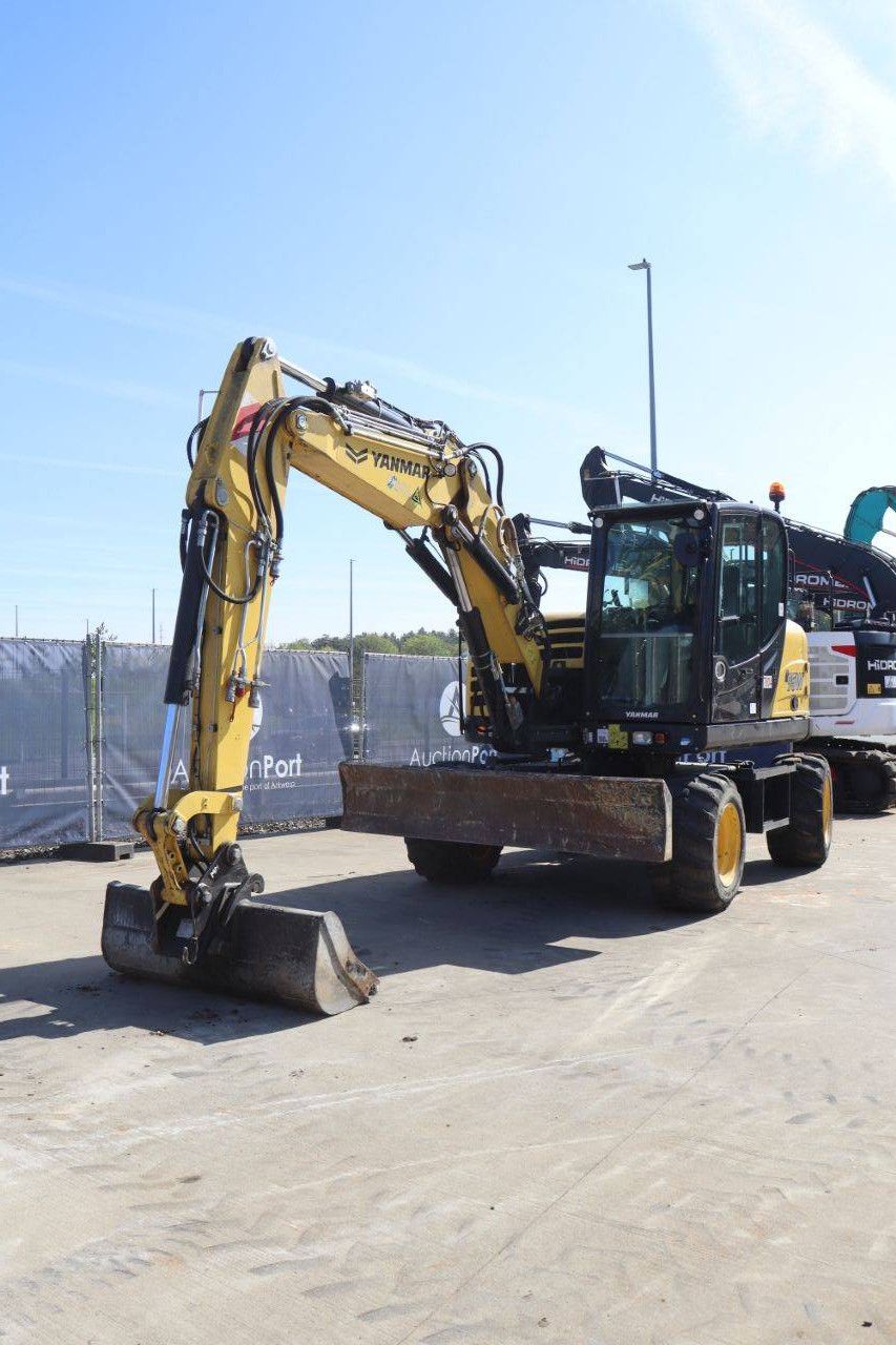 Wheel excavator Yanmar B95W Diesel 74.4kW 2021