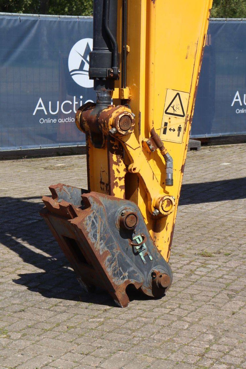 Raupenbagger JCB JS200LCT4i Diesel 129kW 2015