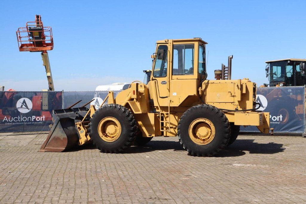 Caterpillar 930 Diesel Wheel Loader 74.6 kW 1981