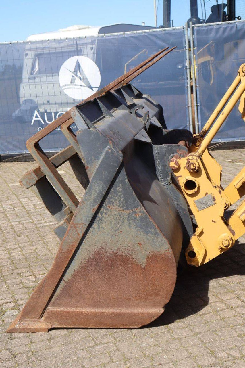 Caterpillar 930 Diesel Wheel Loader 74.6 kW 1981