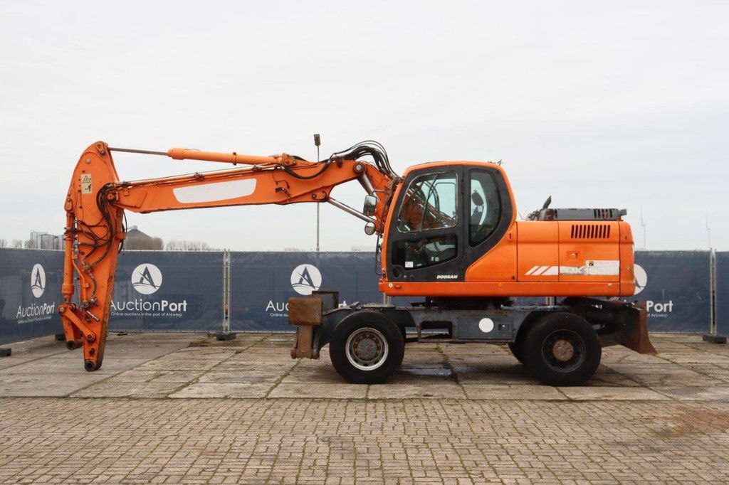Doosan DX190W-5 Diesel-Mobilbagger 2010