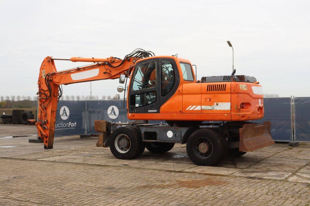 Doosan DX190W-5 Diesel-Mobilbagger 2010