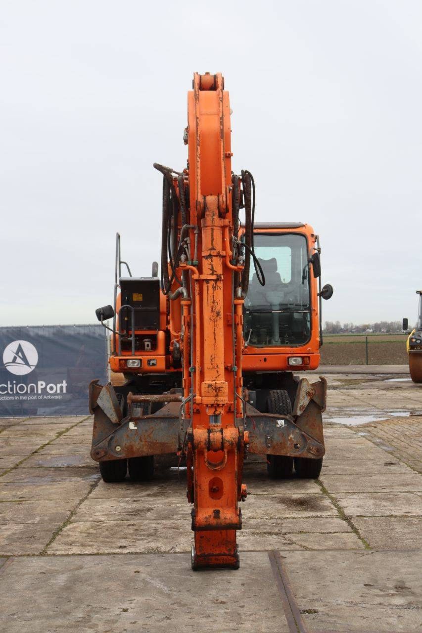Doosan DX190W-5 Diesel-Mobilbagger 2010