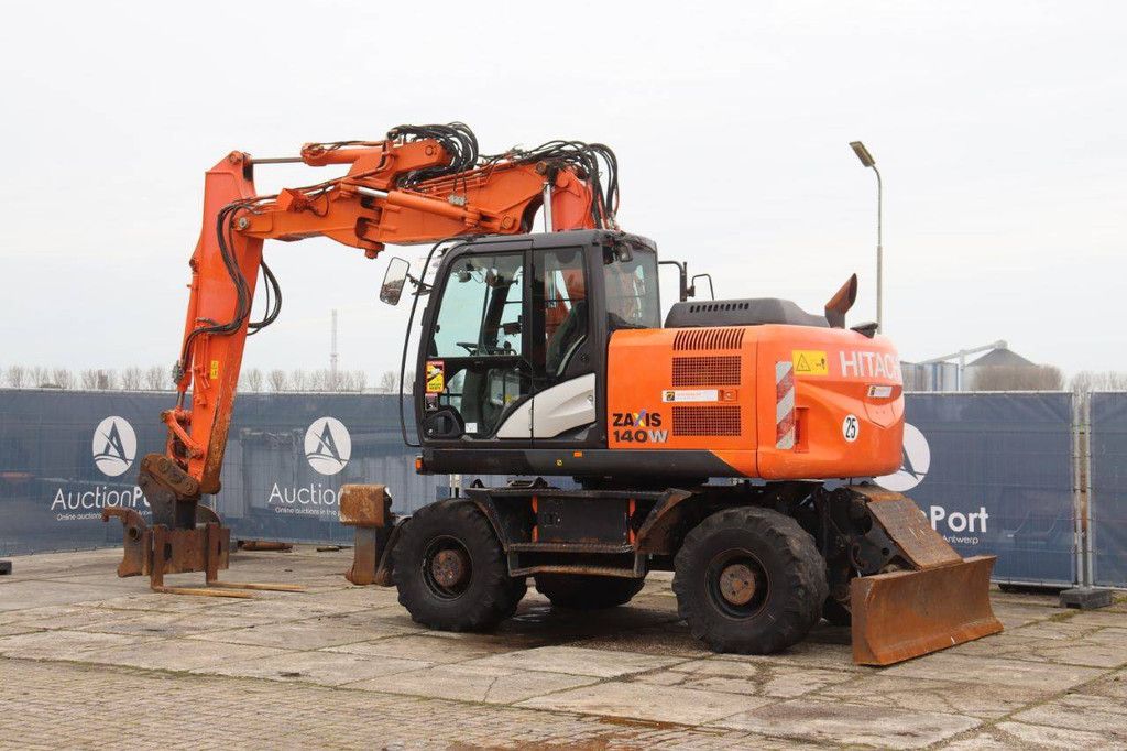 Wielgraafmachine Hitachi ZX140W-5B Diesel 2016