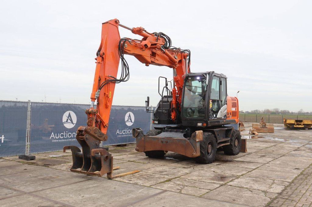 Wielgraafmachine Hitachi ZX140W-5B Diesel 2016