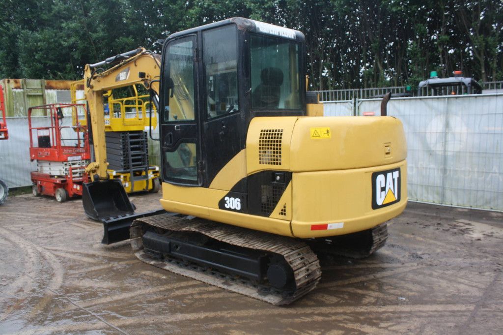 Raupenbagger Caterpillar 306 Diesel 40,5 kW 2011
