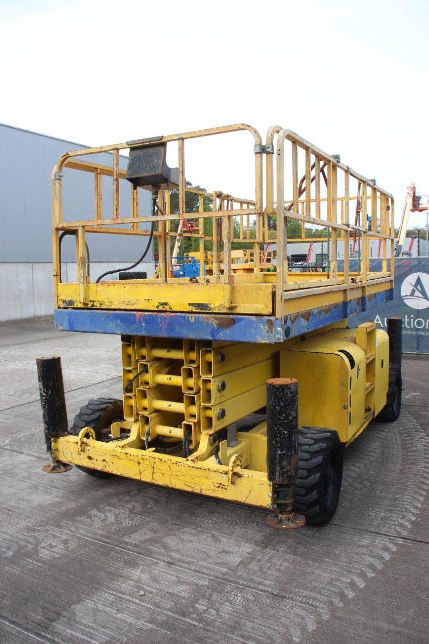 Scissor Lift Haulotte H15 SX Diesel 15m 2005